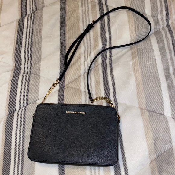 Michael Kors Handbags - Michael Kors crossbody bag